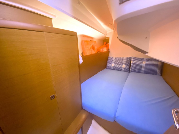 Sun Odyssey 349 - Boatscribe.com