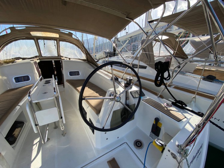 Sun Odyssey 349 - Boatscribe.com
