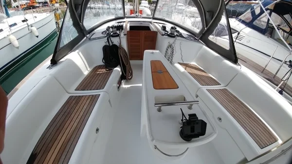 Oceanis 43 - Boatscribe.com