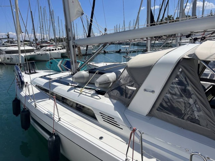 Oceanis 51.1 - Boatscribe.com