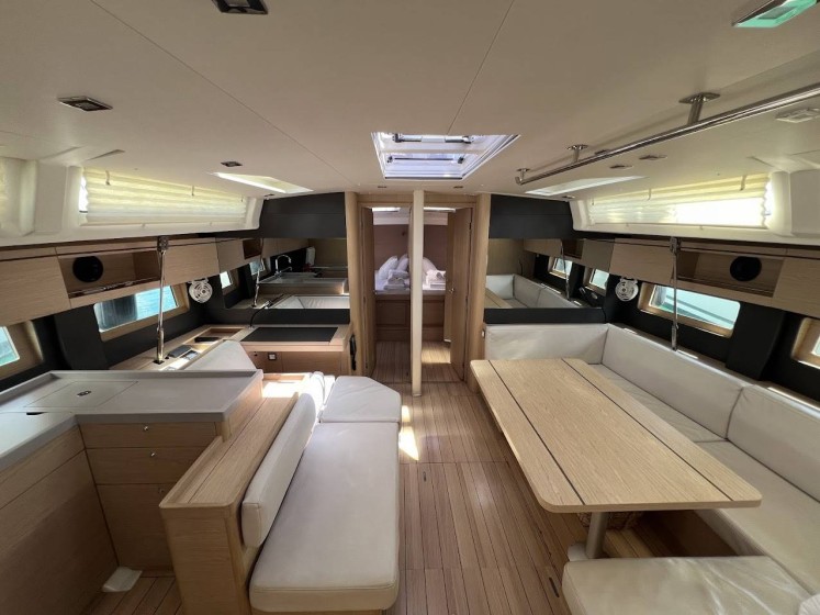 Oceanis 51.1 - Boatscribe.com