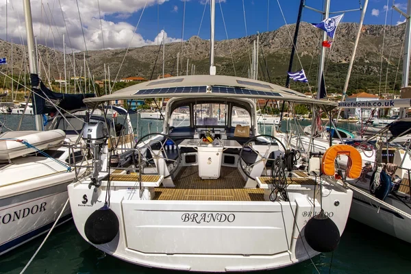 Oceanis 51.1 - Boatscribe.com
