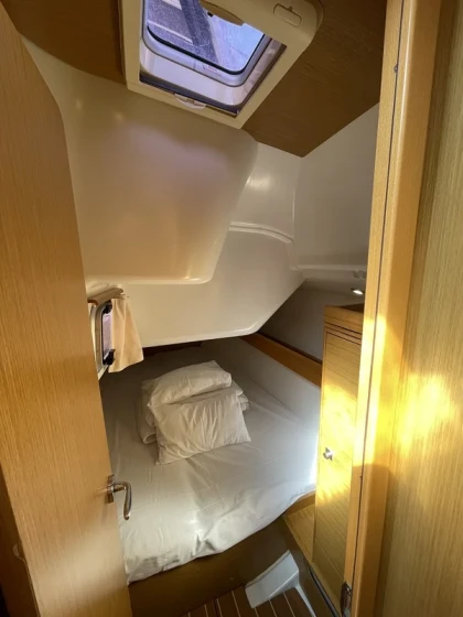 Sun Odyssey 36i - Boatscribe.com
