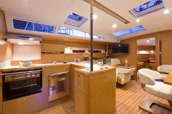 Jeanneau 53 - Boatscribe.com