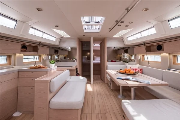 Oceanis 51.1 - Boatscribe.com