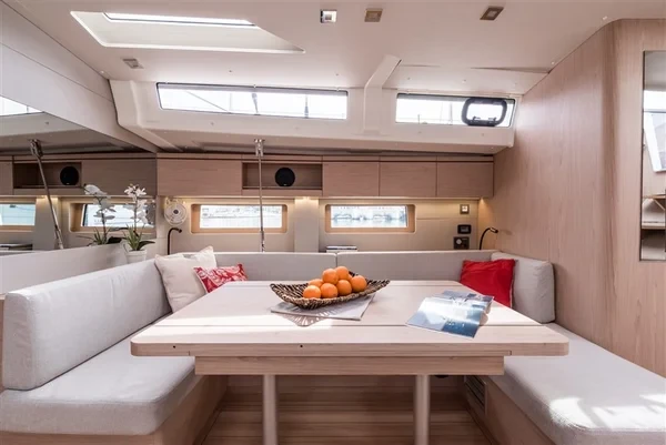 Oceanis 51.1 - Boatscribe.com