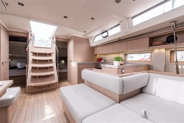 Oceanis 51.1 - Boatscribe.com