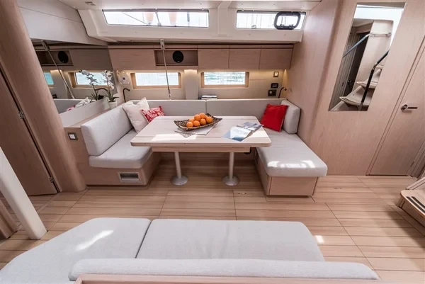 Oceanis 51.1 - Boatscribe.com