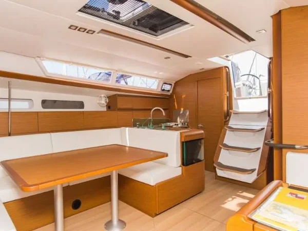 Sun Odyssey 449 - Boatscribe.com