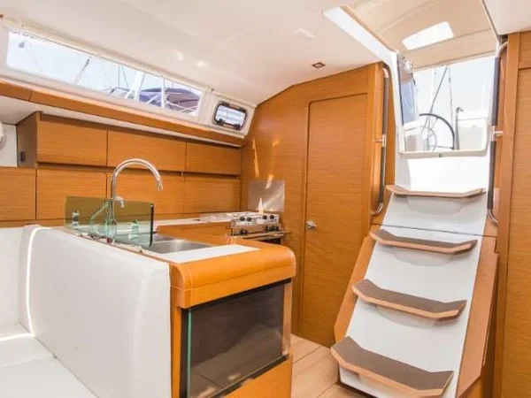 Sun Odyssey 449 - Boatscribe.com