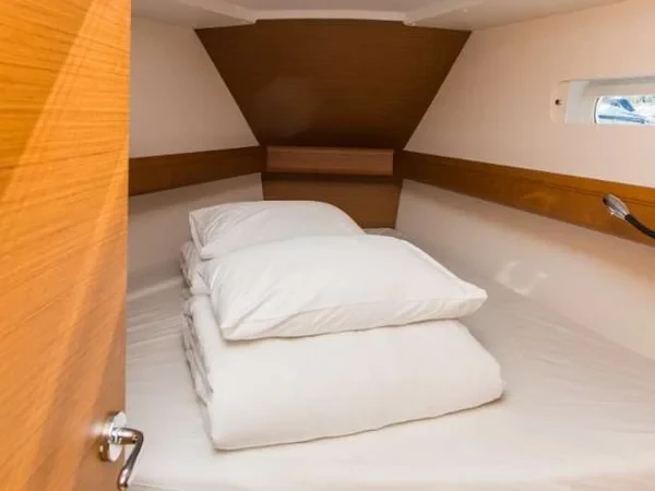 Sun Odyssey 449 - Boatscribe.com